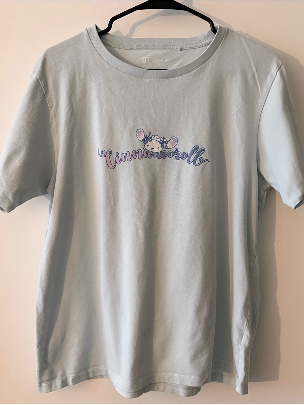 UNIQLO UT Sanrio Cinnamoroll Light Blue Graphic T-Shirt Women’s L